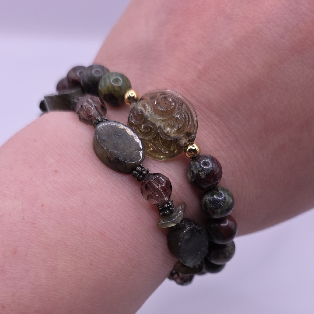 Assorted Gemstone Beaded Stretch Bracelet Set with Carved Glass Bead Accents
